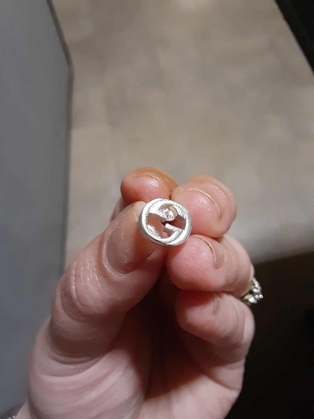 Gucci Silver Interlocking G Round Stud Earring